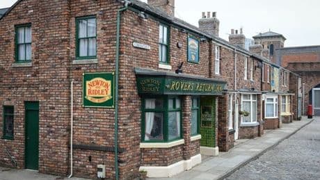 Coronation Street's Peter Adamson died penniless and on benefits after soap stint