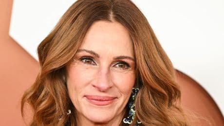 Julia Roberts heartbroken as she announces tragic family loss in emotional tribute