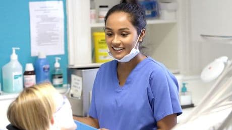 World-renowned dentists give teeth whitener '5-star seal of approval' in tests