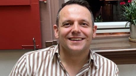 Si è ucciso Florian Willet, “padre” della “capsula del suicidio” in Svizzera