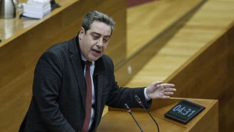 El giro en inmigración que exige Vox: dinero para que ex menores tutelados vuelvan a sus países