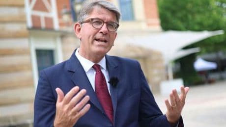 Kulturstaatsminister Weimer: Verbot von Gendersprache im Bundeskanzleramt