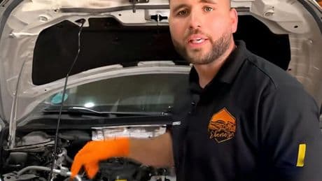 Juan José, mecánico, alerta sobre el aire acondicionado: "Esta es la diferencia de precio a tener en cuenta al cargar el gas"