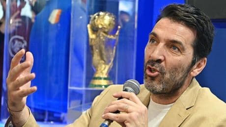 Conte alla Juve, Buffon frena: &quot;Non &egrave; cos&igrave; scontato&quot;. Poi l'applauso all'Inter