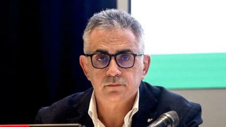 West Nile, come difendersi dalle zanzare? Pregliasco: «Repellenti, niente dopobarba e rinunciate agli abiti dai colori sgargianti»