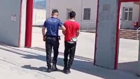 Hatay'da mide bulandıran olay! Genç kızı minibüste taciz etti