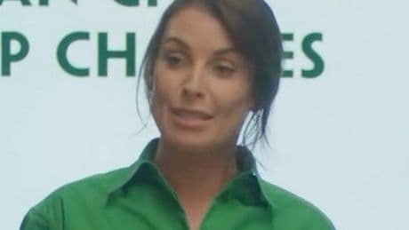 Coleen Rooney puts detective skills to use as she makes brutal swipe at Arsenal in TV ad