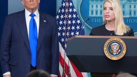 Donald Trump verteidigt Ministerin Pam Bondi im Epstein-Skandal: »Was ist mit meinen Jungs los?«
