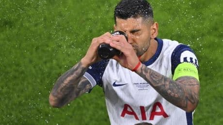 Postecoglou deja clara su opinión sobre Cuti Romero