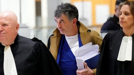 Stéphane Plaza ressort libre de sa garde à vue pour trafic de stupéfiants, l'animateur va payer une contribution citoyenne