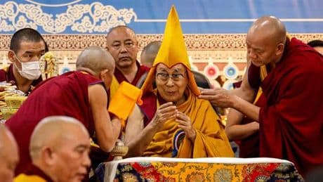 Le dalaï-lama confirme qu’un successeur assurera la continuité de sa fonction de chef spirituel de la communauté tibétaine