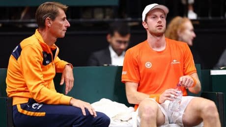 Het mislukte Davis Cup-weekend van Oranje: gemis Griekspoor, twijfels en kritiek op baan