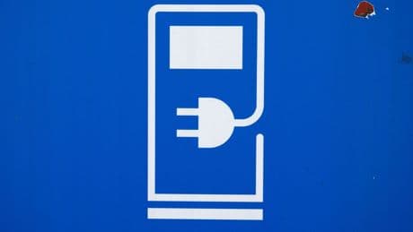 Lahmende Elektromobilität: HUK Coburg: Große Mehrheit der Autobesitzer meidet E-Autos