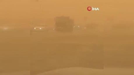 Irak'ı kum fırtınası vurdu: 4 ölü, 3 yaralı