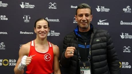 Buse Naz Çakıroğlu Dünya Boks Şampiyonasında finale yükseldi