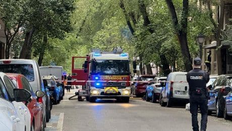 Varios heridos por una explosión de gas en la calle Canarias de Madrid que ha obligado a cortar la calle
