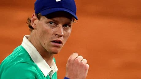 Jannik Sinner vs. Carlos Alcaraz odds, picks: 2025 men’s French Open Final predictions, best bets