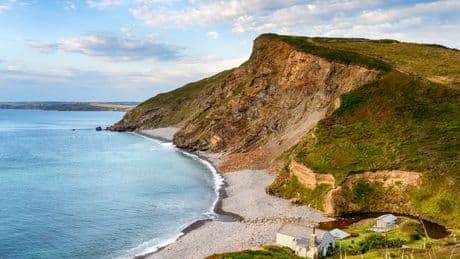 Tourists on UK beaches warned of habit that could land them £1,000 fine