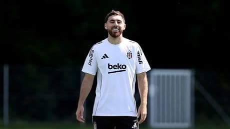 Orkun Kökçü, Beşiktaş formasıyla ilk idmanına çıktı
