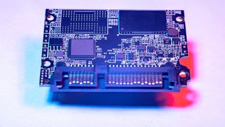 Warum sind SSDs schneller als Festplatten? Eine Analyse