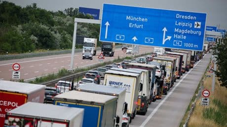 Hunderttausende Autofahrer betroffen - Monate Baustellen-Chaos auf wichtiger Autobahn