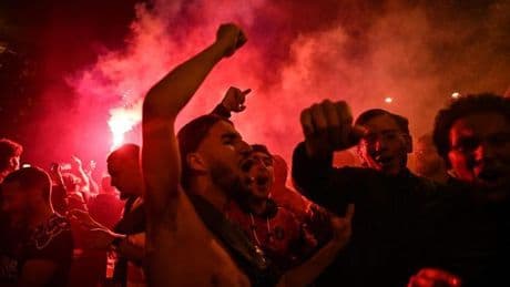 El PSG celebra su primera Champions entre disturbios en París