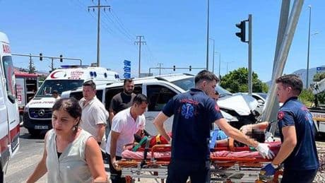 Fethiye'de trafik kazası! Çok sayıda yaralı var