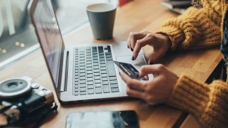Shopping online at work is not a sackable offence, judge rules
