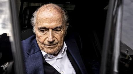 „Wir haben den Fußball an Saudi-Arabien verloren“ – Selbst Blatter hat genug
