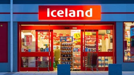 Major supermarket chain with 900 sites to close two major stores