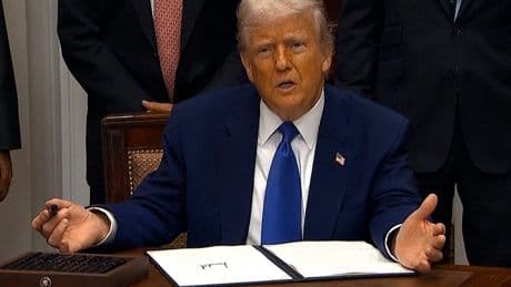 Critics say Donald Trump's luxury gift from Qatar violates the Constitution