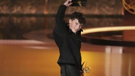 Javier Bardem no puede contra 'Adolescencia': Owen Cooper gana el Emmy de mejor actor de reparto en miniserie