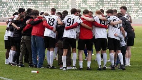 Im Pokal selbst eingewechselt - Trainer schießt Siegtor und muss Strafe zahlen