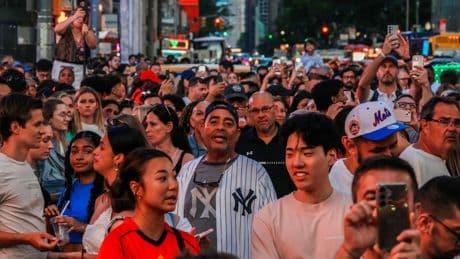 Tres heridos en un tiroteo de madrugada en pleno Times Square de Nueva York (EEUU)