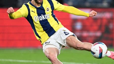 Fenerbahçe, İsmail Yüksek ile nikah tazeledi!