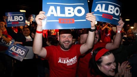 La ola anti-Trump dispara a los moderados y hunde a los conservadores en Australia y Canadá