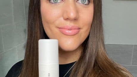 'I tried the new Laura Mercier setting spray to see if it makes makeup last longer'