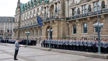 Beförderungsappell sorgt für Streit in der Bürgerschaft