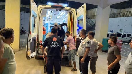 Yol çalışmasında patlatılan dinamit işçiyi ağır yaraladı