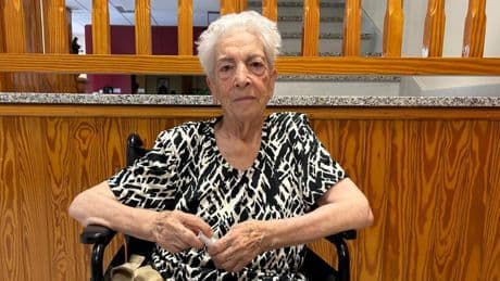 Carmen, pensionista de 88 años víctima de okupación: "Me dijeron 'vieja, te vamos a soltar a los perros' "