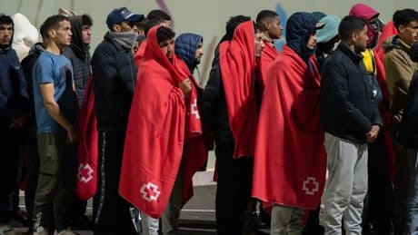 Vivir en pausa: 242.000 personas atrapadas en el limbo del asilo