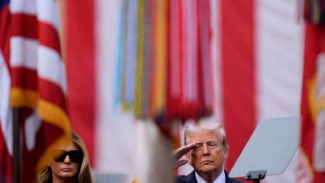 Trump promete responder al asesinato de su aliado Charlie Kirk dando “una paliza a los ‘lunáticos de la izquierda radical”