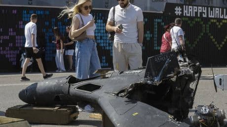 L'Ue con Kiev: "E gli Usa si allineano"
