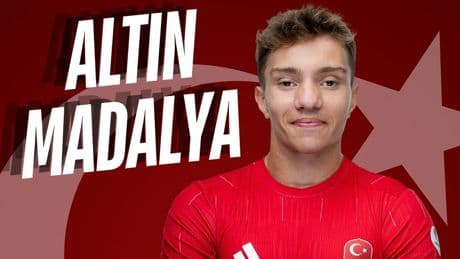 Milli para kürekçi Yiğit Doğukan Bozkurt, Paris'te 2 altın madalya kazandı