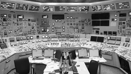 Las centrales nucleares adaptan sus operaciones al creciente protagonismo de las renovables en pleno debate sobre su futuro