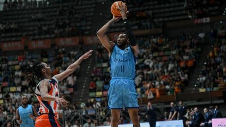 Stan Okoye renueva con el MoraBanc Andorra hasta el 2027