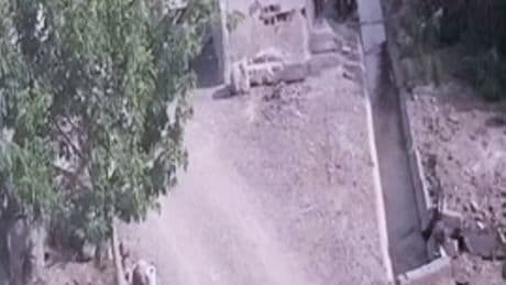 Anne ve kızının elektrik akımına kapılma anı