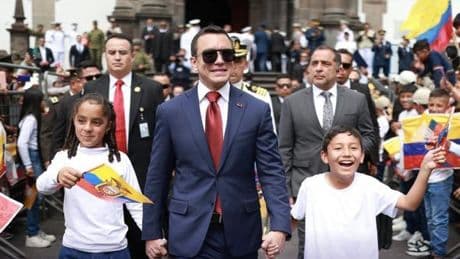 Daniel Noboa inicia su segundo mandato con las viejas promesas de prosperidad y un combate eficaz contra el delito