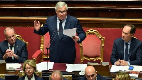 A Gaza continuano i raid, Tajani in Senato: “Supporto italiano a missione di pace dei Paesi arabi”