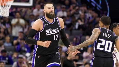 Fenerbahçe ile Panathinaikos Valanciunas için yarışıyor